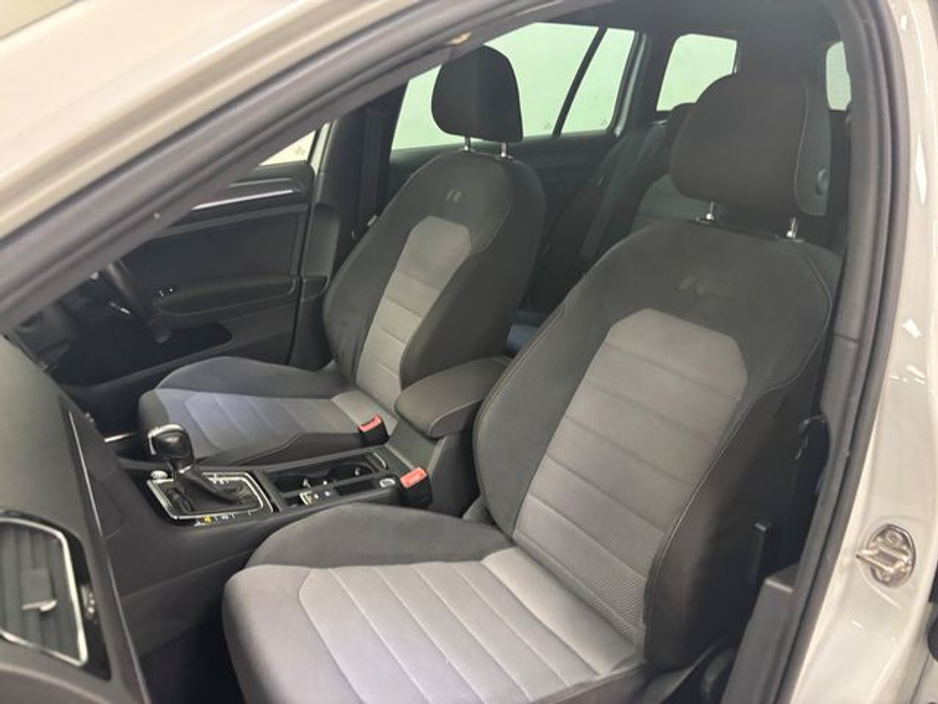 2015 Volkswagen Golf  €13,995