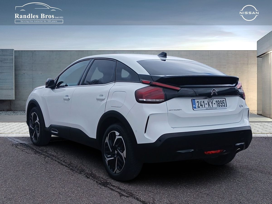 2024 Citroen C4 - image 2