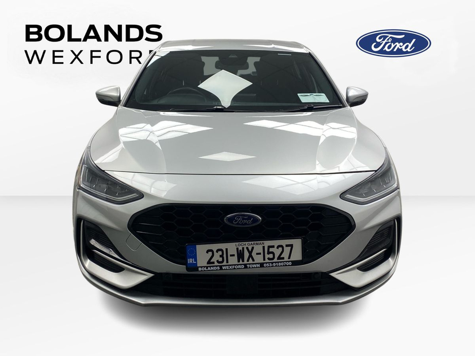 2023 Ford Focus - image 7