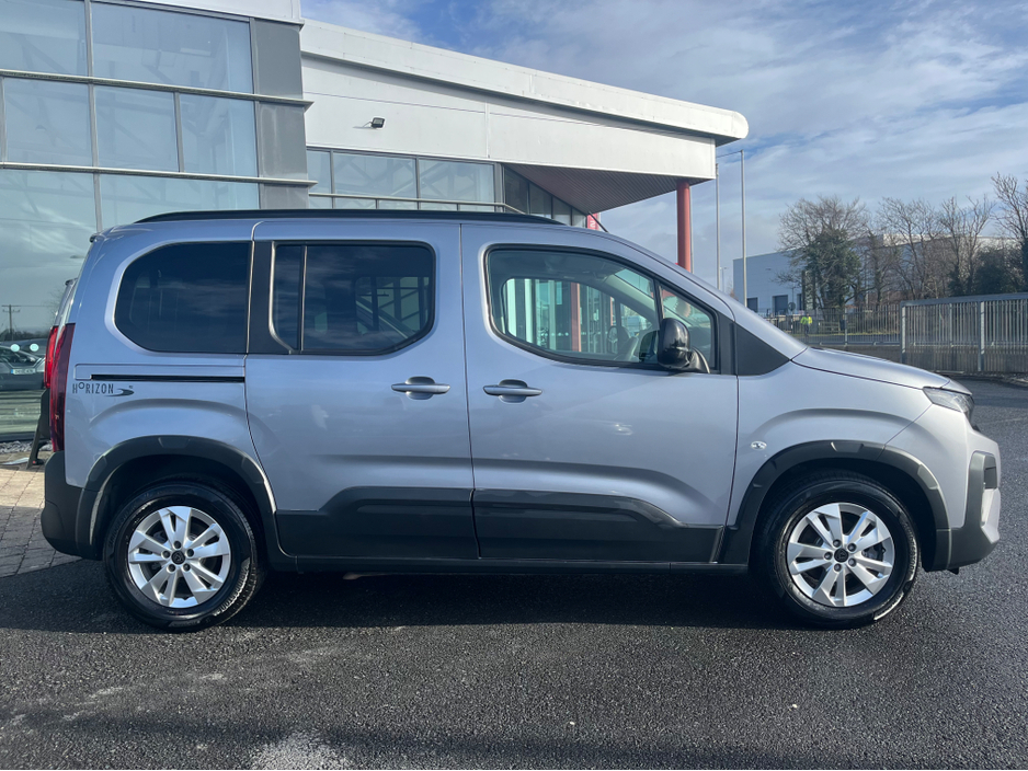 2024 Peugeot Rifter New Model Wheelchair Accessible Low Kms €26,950