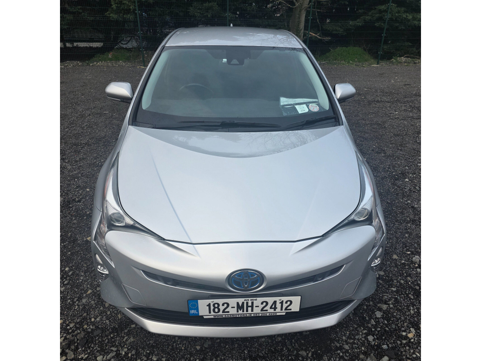 2018 Toyota Prius - image 3