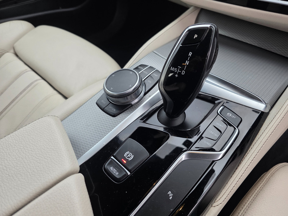 2017 BMW 5 Series 520d M Sport Auto €20,950