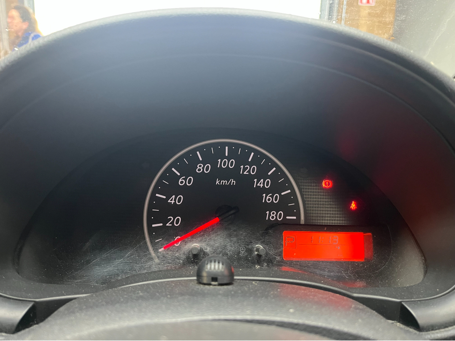 2016 Nissan March - image 16