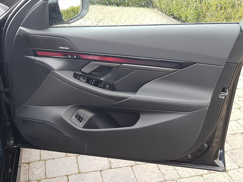 2026 BMW 5 Series - image 21