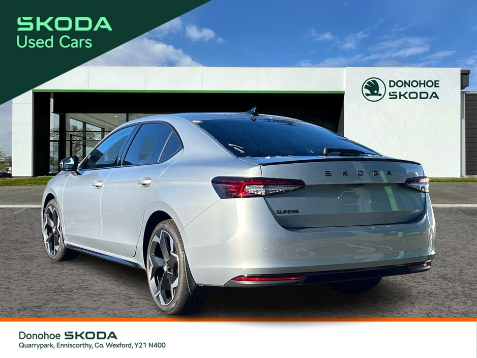 2026 Skoda Superb - image 3