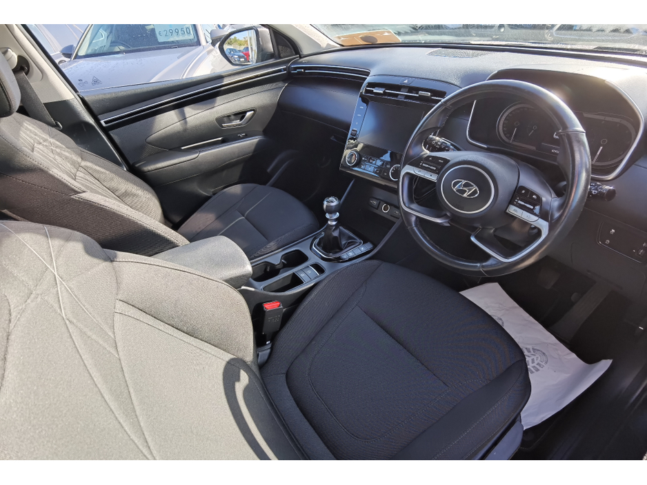 2021 Hyundai Tucson - image 8