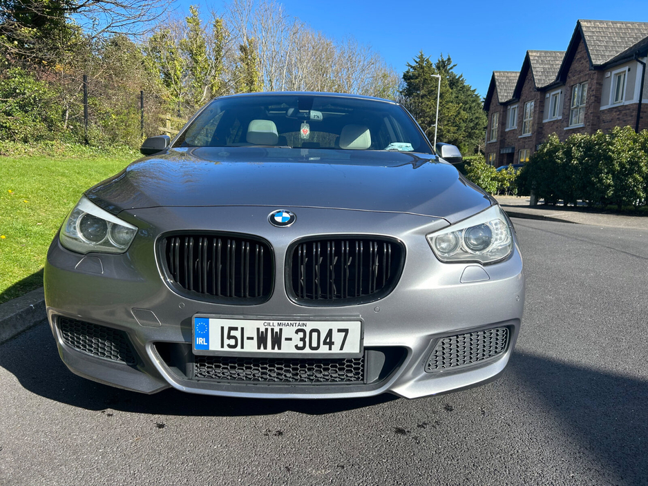 2015 BMW 5 Series - image 10