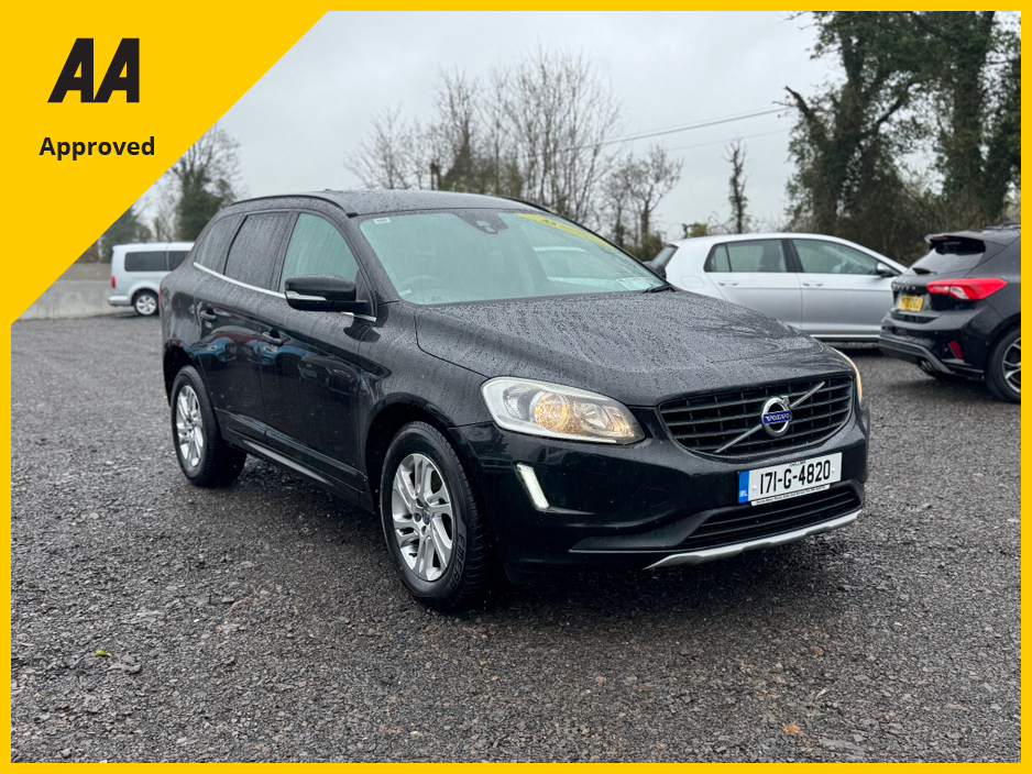 2017 Volvo XC60 - image 9