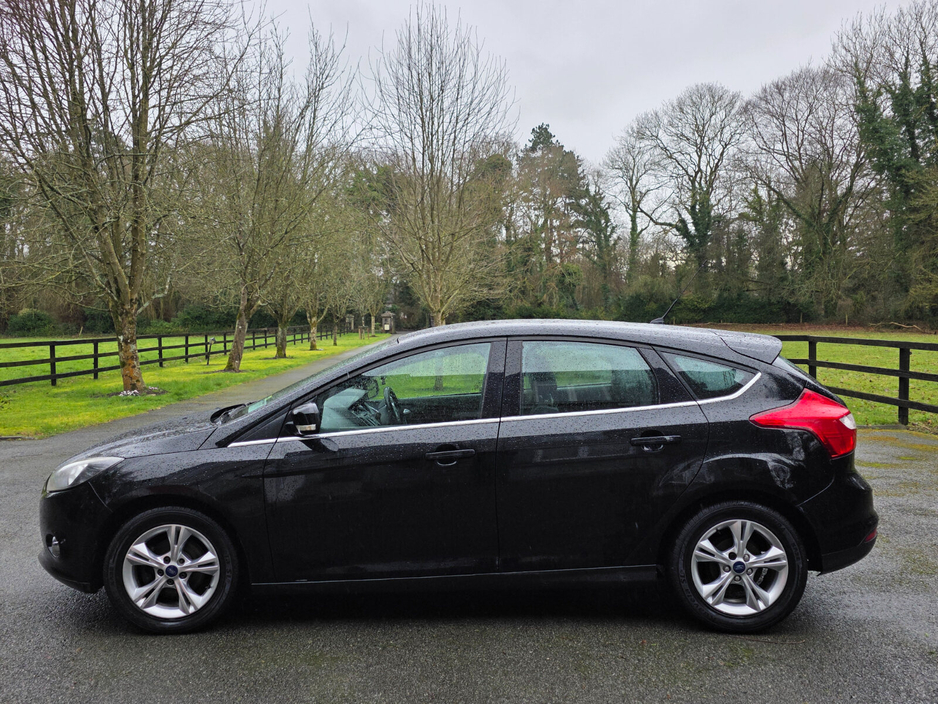 2012 Ford Focus - image 5