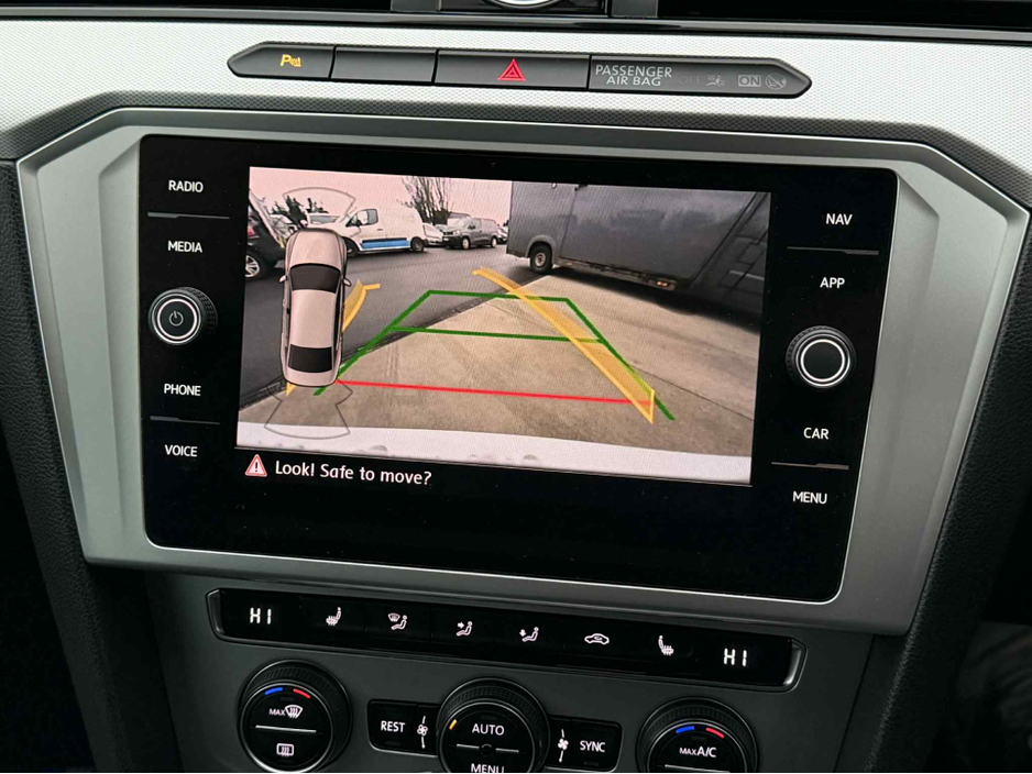 2019 Volkswagen Passat 2.0 TDI SE BUSINESS 4DR 150PS €19,950