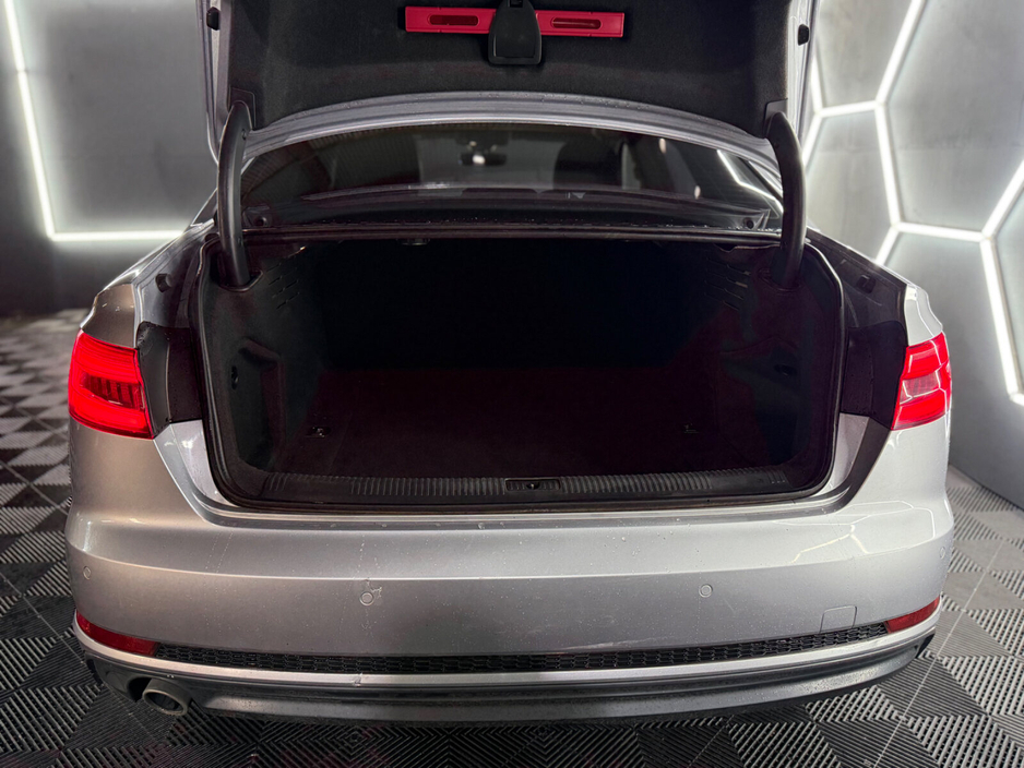 2017 Audi A4 - image 14