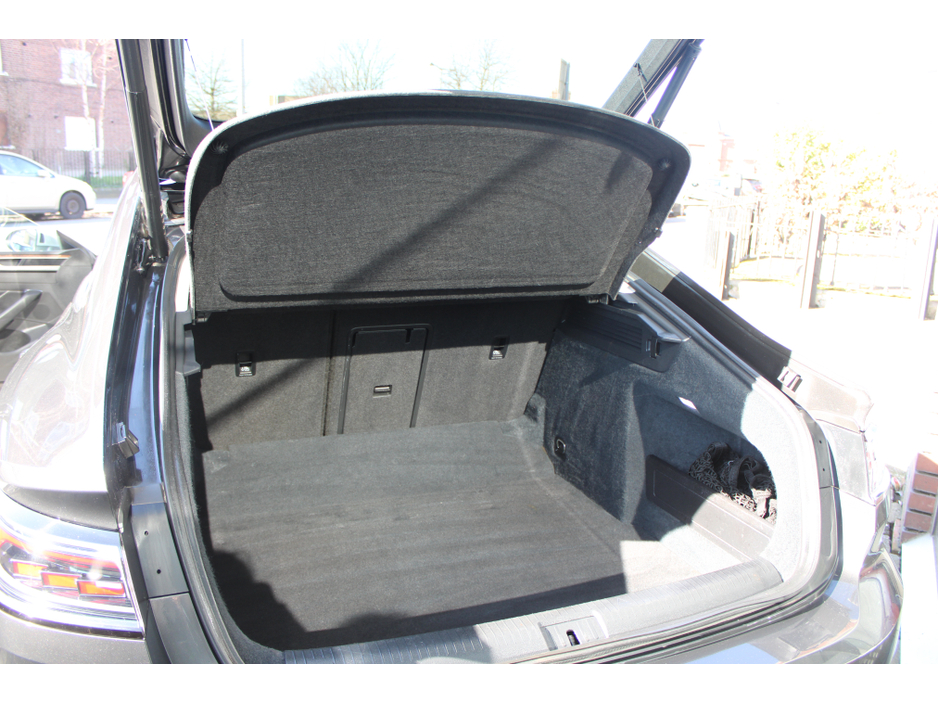 2023 Volkswagen Arteon - image 11