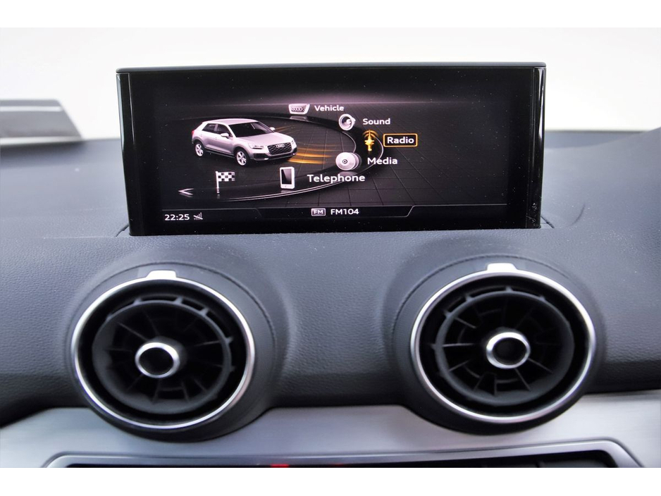 2018 Audi Q2 - image 19