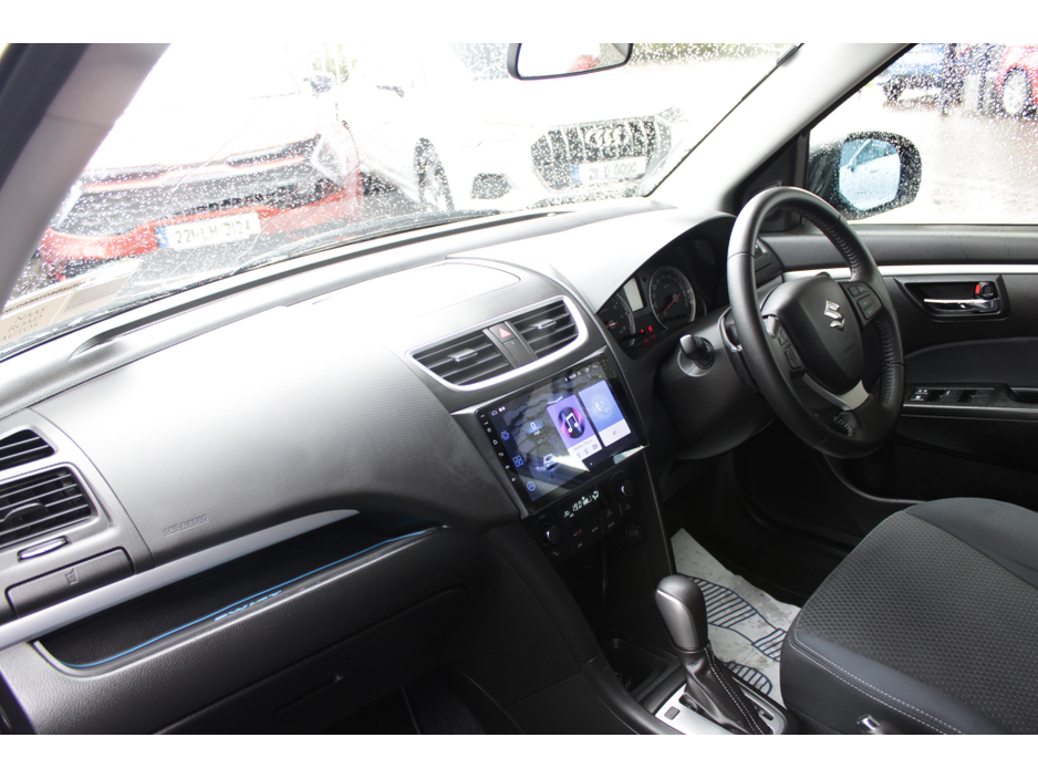 2015 Suzuki Swift - image 20