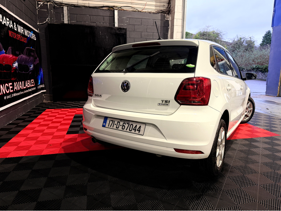 2017 Volkswagen Polo DBA-6RCJZ €13,499