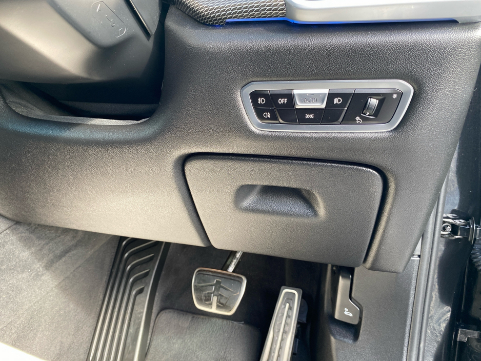 2021 BMW X5 - image 22