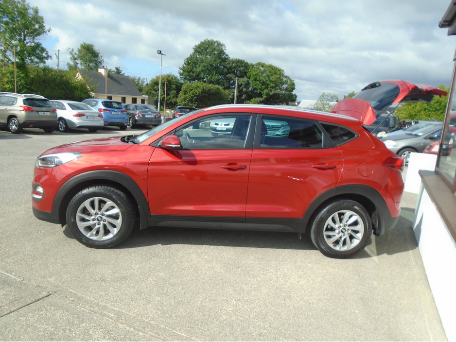 2016 Hyundai Tucson - image 3