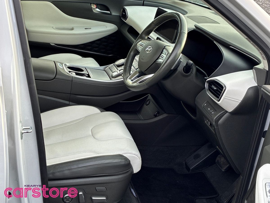 2023 Hyundai Santa Fe - image 12