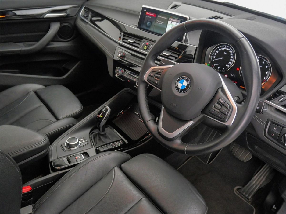 2022 BMW X1 sDrive18i Sport €32,900