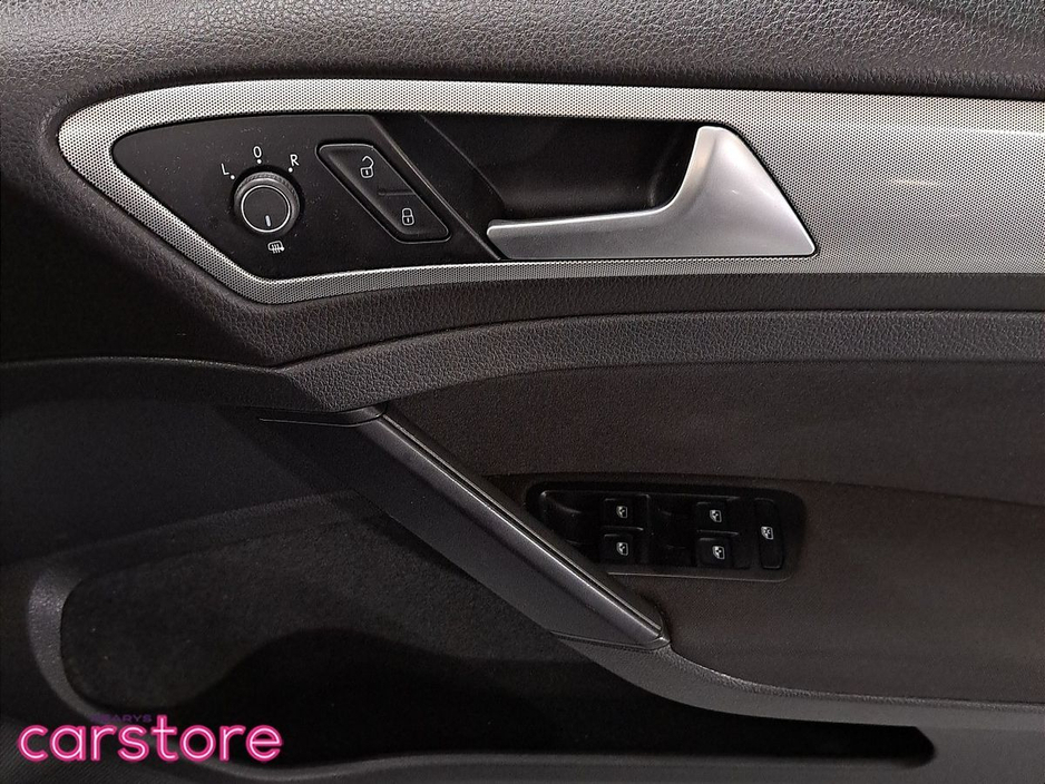 2019 Volkswagen Golf - image 16