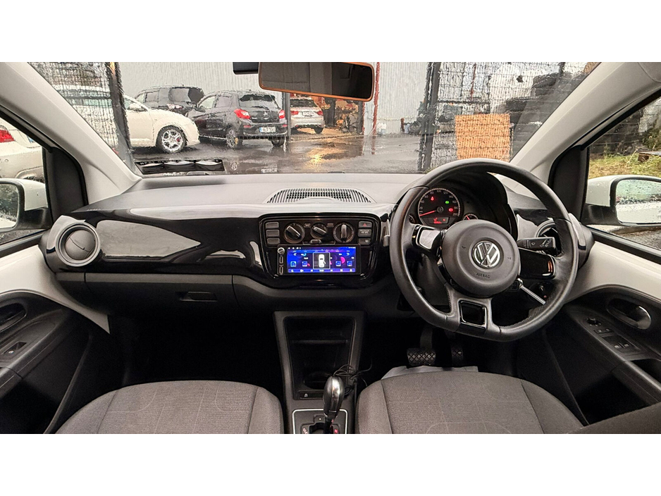 2015 Volkswagen up! 1.0 75BHP TAKE UP €7,999