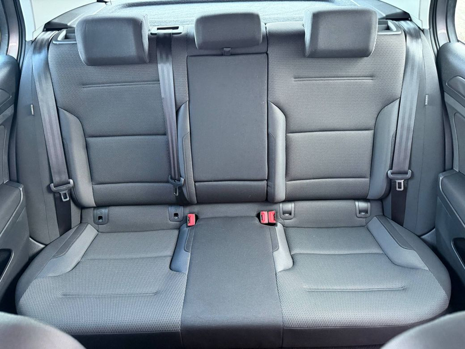 2019 Volkswagen Golf - image 12