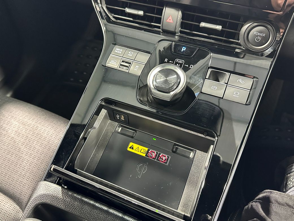 2024 Subaru Solterra - image 24