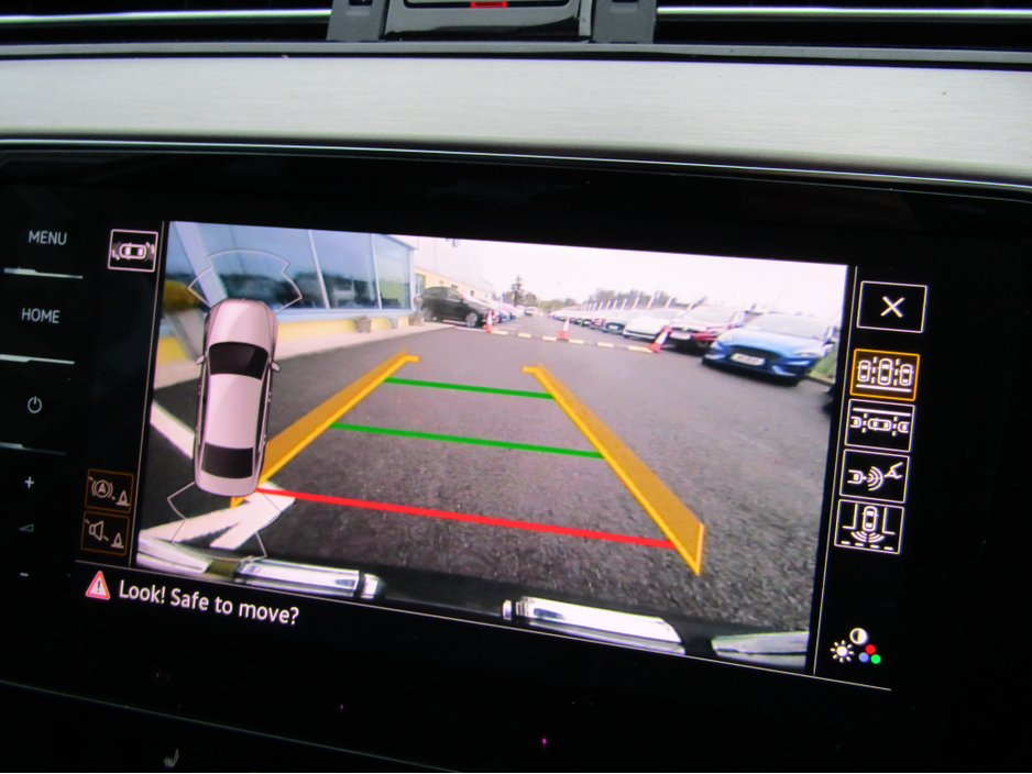 2022 Volkswagen Passat R-LINE 2.0 TDI D7F 150 4DR AUTO