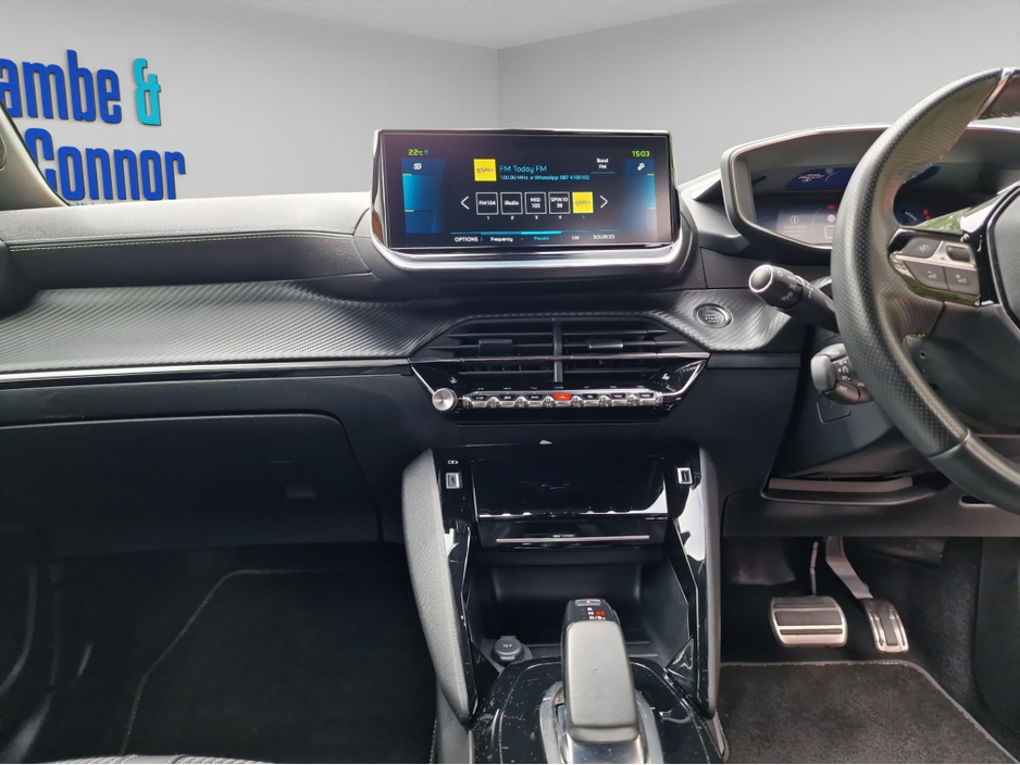 2021 Peugeot 2008 - image 14