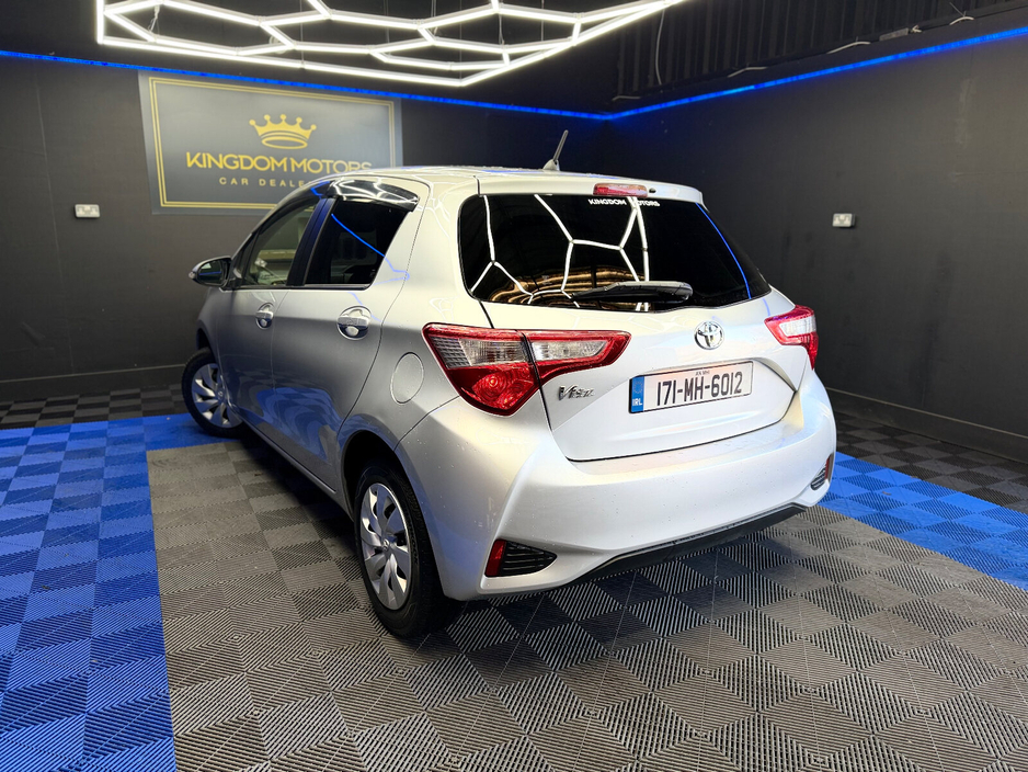2017 Toyota Vitz 1.0 VVT-i 3Dr Terra €12,900