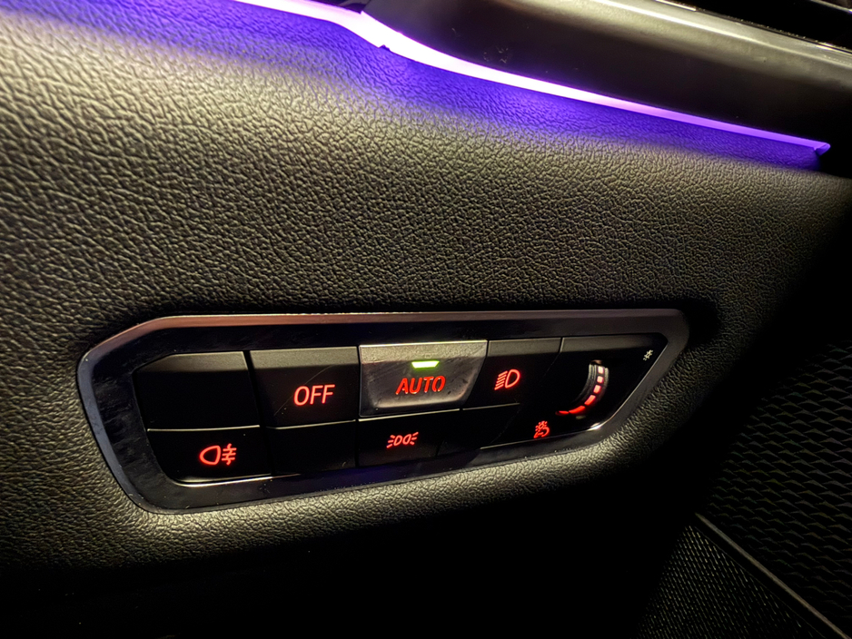 2022 BMW X5 - image 21