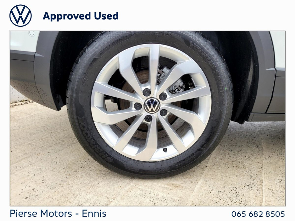 2026 Volkswagen T-Roc - image 6