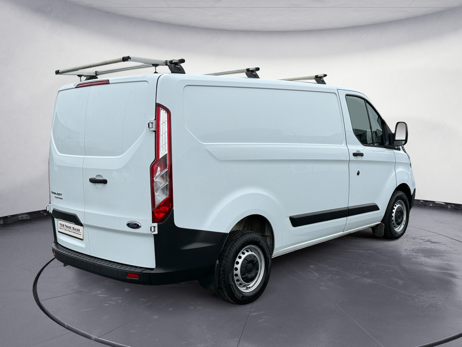 2023 Ford Transit Custom - image 4