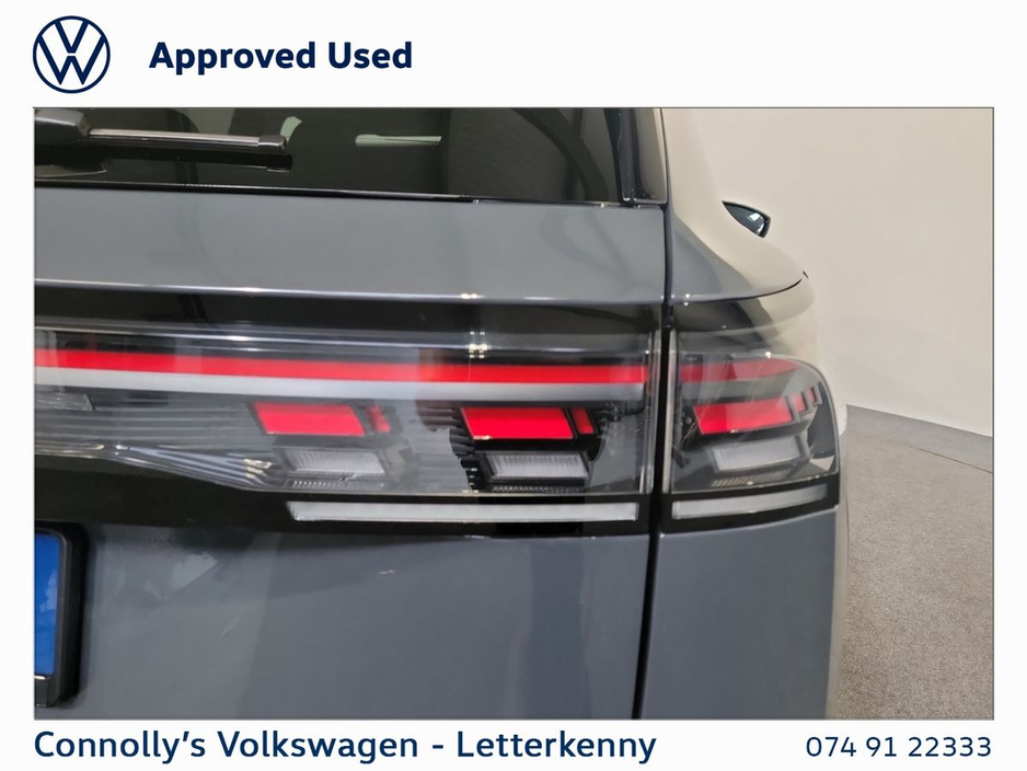 2025 Volkswagen Tiguan - image 12