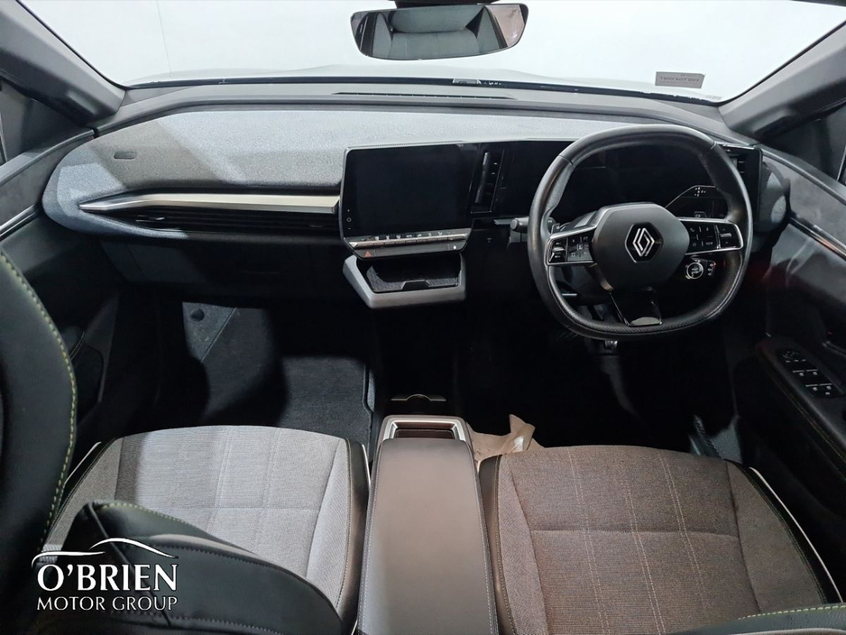2023 Renault Megane E-Tech EV60 220hp Techno €24,900