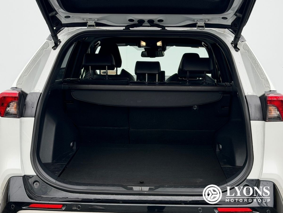 2024 Toyota Rav4 - image 12