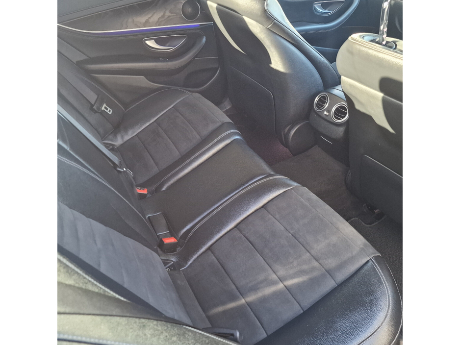 2016 Mercedes-Benz E Class - image 13