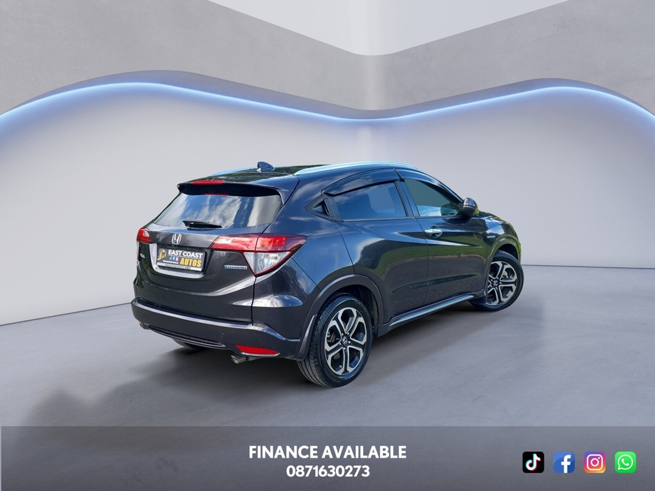 2017 Honda Vezel - image 14