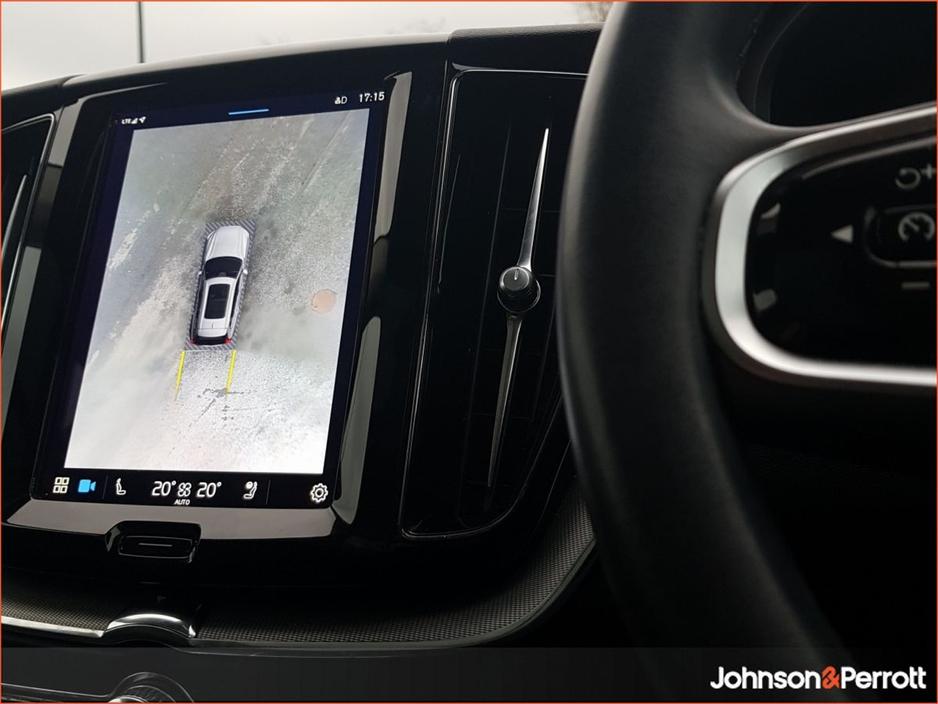 2023 Volvo XC60 - image 22