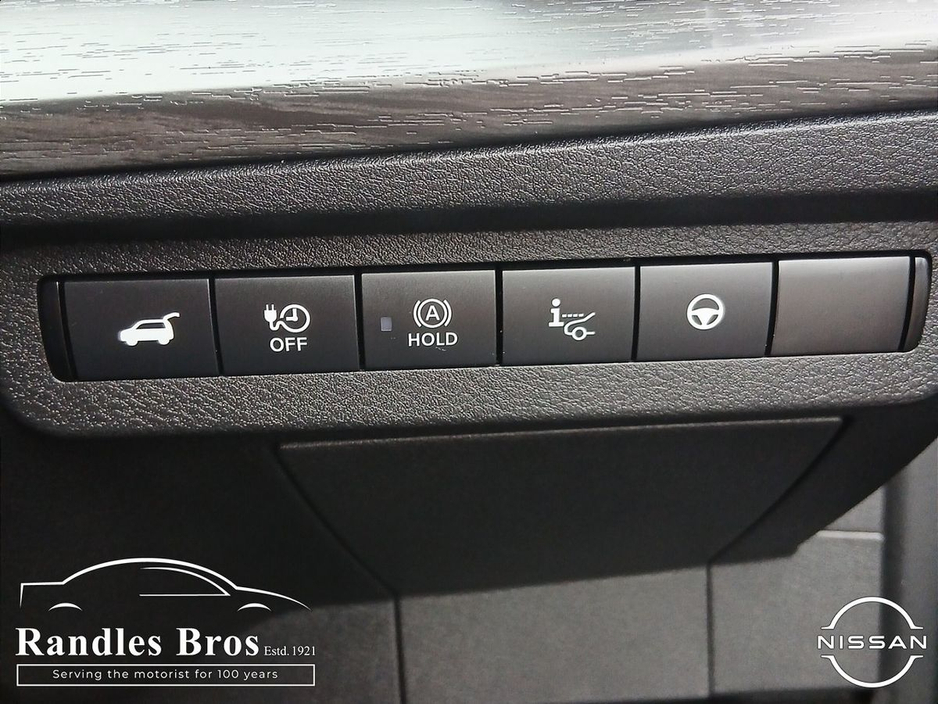 2023 Nissan Ariya - image 23