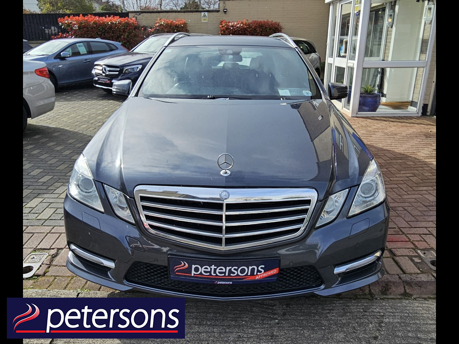 2012 Mercedes-Benz E Class - image 3