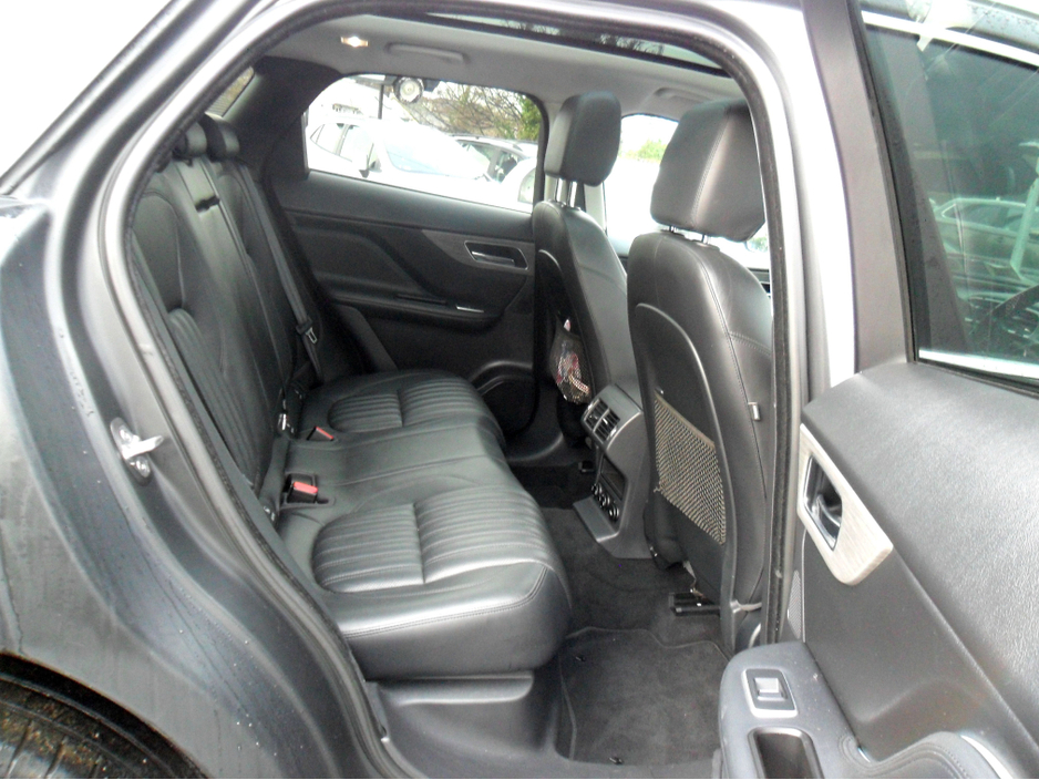 2016 Jaguar F-Pace 2.0 D PORTFOLIO  AUTO.......NCT 09/26........ENGINE REBUILT BY JAGUAR €18,995