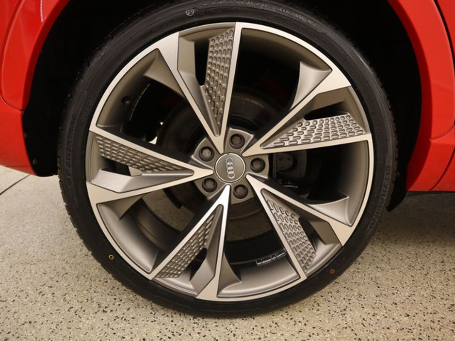 2016 Audi Q3 - image 16