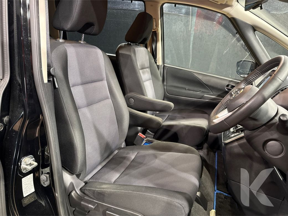 2022 Nissan Serena - image 17