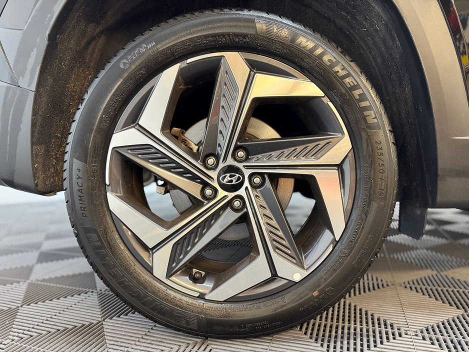 2022 Hyundai Tucson 2WD Executive Plus HEV Auto, Grey Leather €35,995