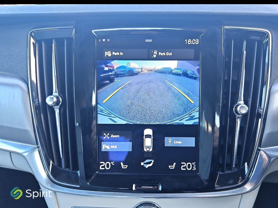 2018 Volvo S90 - image 13