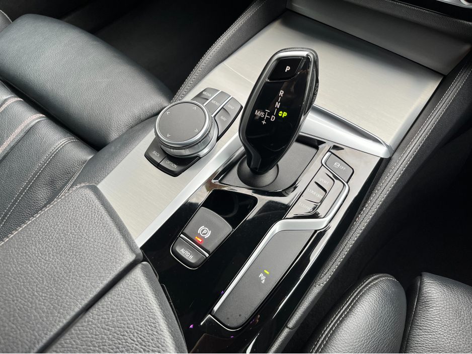 2019 BMW 5 Series 520D M-SPORT AUTOMATIC 2.0 DIESEL //LOW MILES//HARMAN KARDON SOUND SYSTEM// €31,950