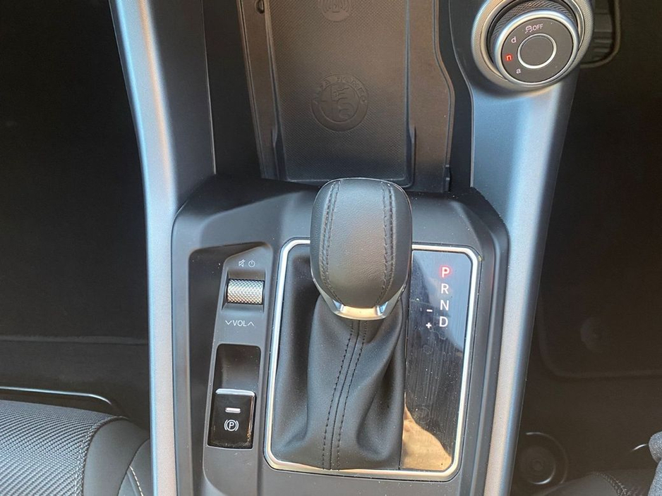 2025 Alfa Romeo Tonale - image 33