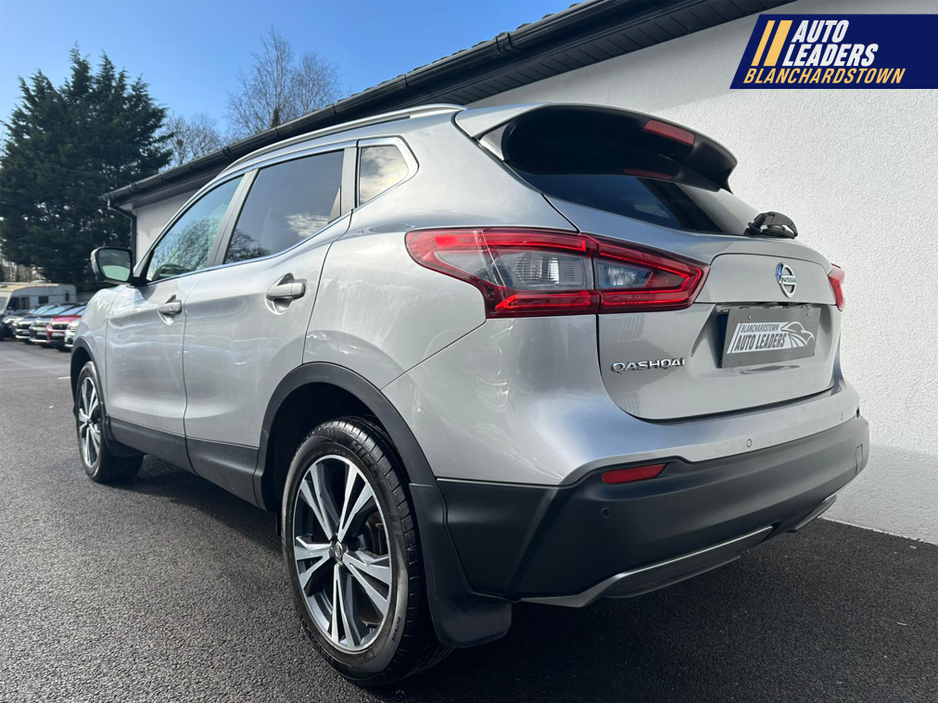 2019 Nissan Qashqai - image 4