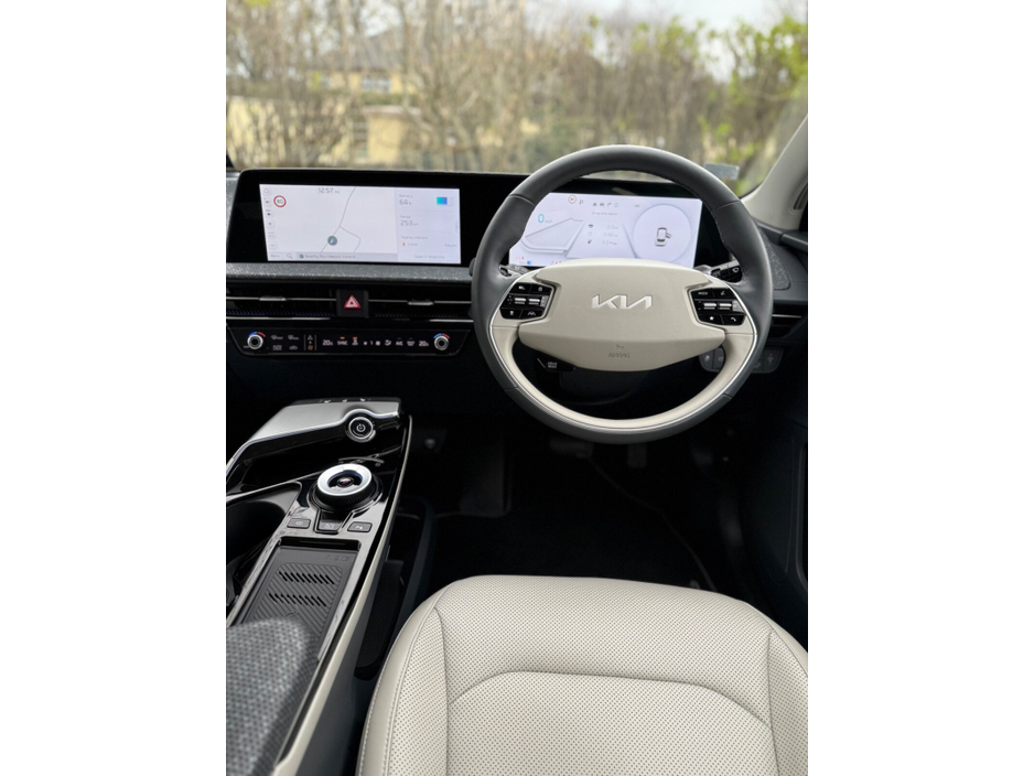 2024 Kia EV6 - image 14